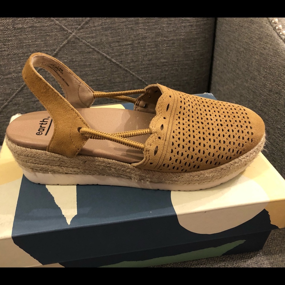 Earth espadrilles Buran Azalea in Bone Brown size 7.5